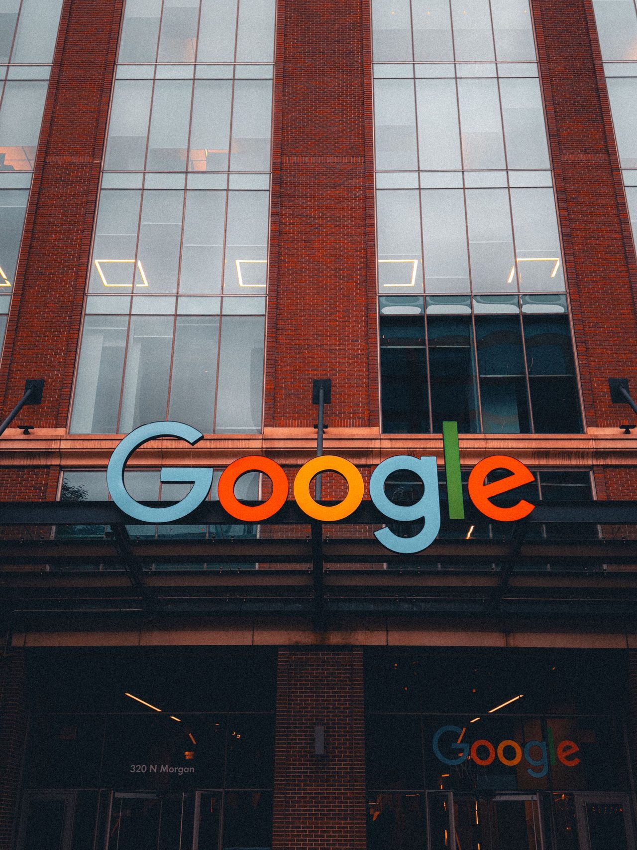 Google'a rekor ceza sonrası rakipleri tazminat talep ediyor