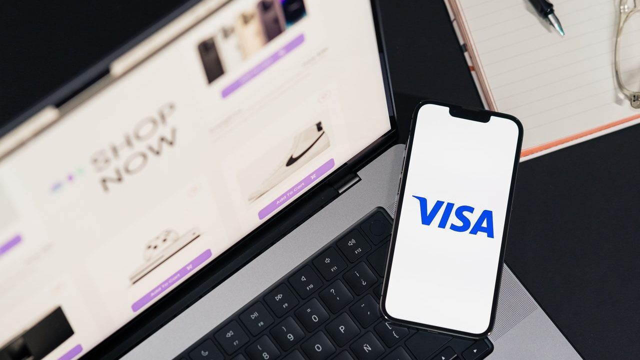 Visa'nın gelirleri artarak 6,3 milyar dolara ulaştı