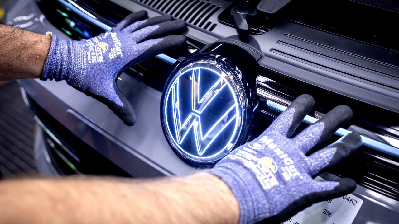 Almanya otomotiv sektöründe 500 yönetici işsiz kaldı