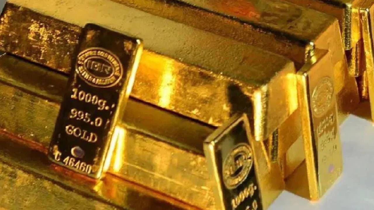 Altın fiyatları üçüncü günde de yükseldi, zayıf dolar etkili oldu