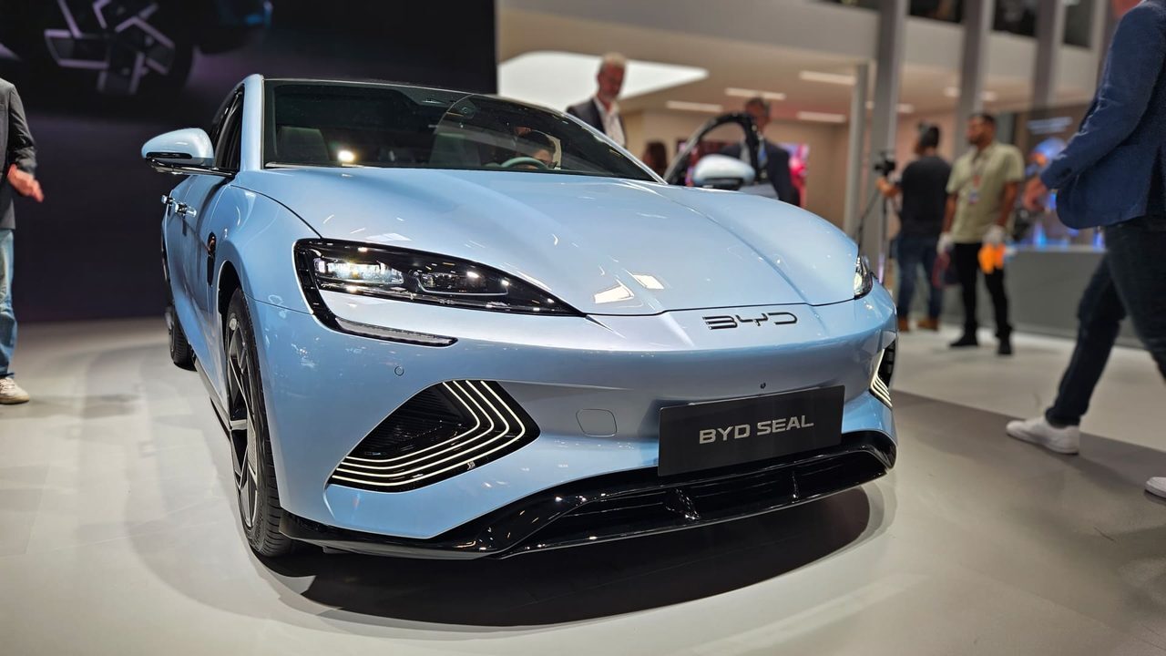 BYD, ikinci çeyrekte Tesla'yı geçerek BEV satış liderliğini yeniden kazandı