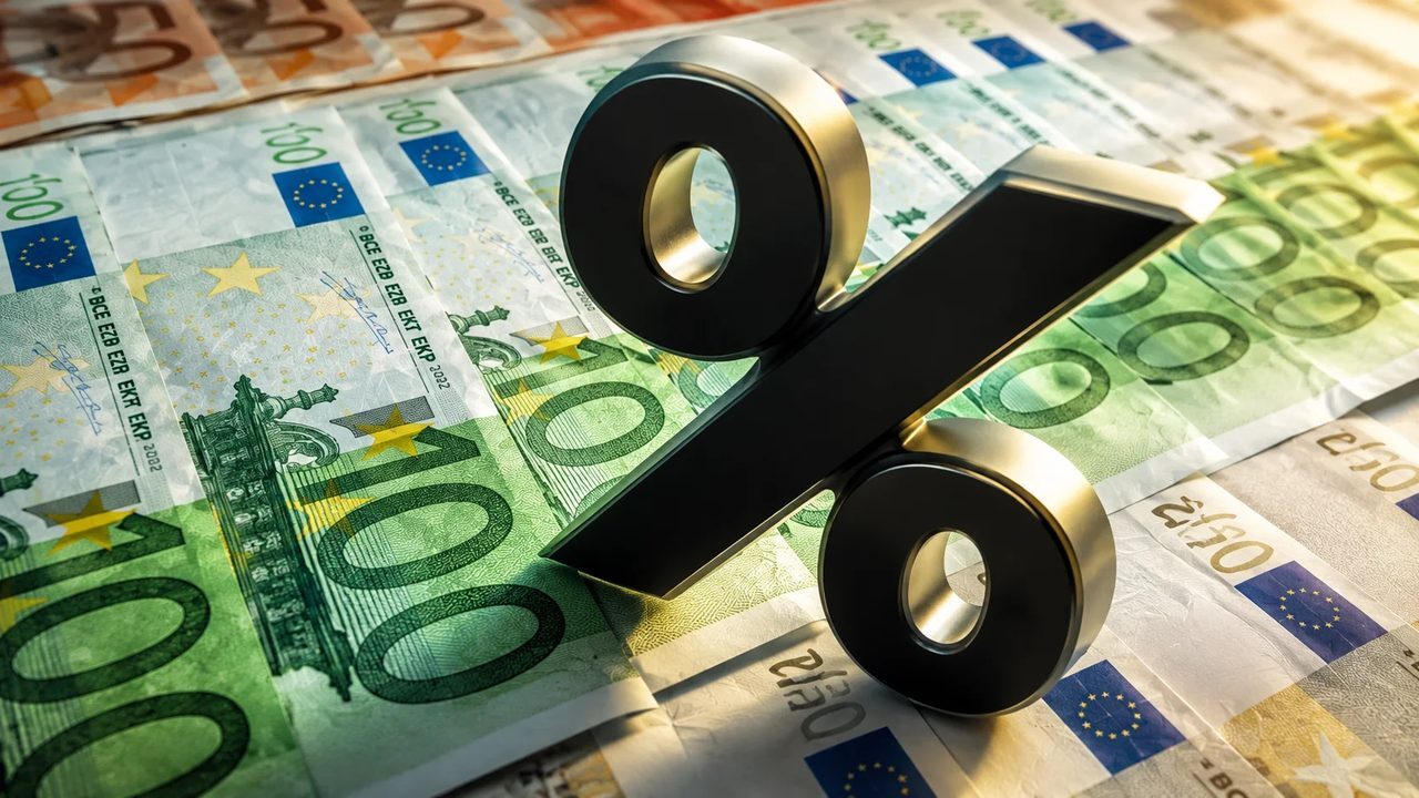 ECB, faizleri sabit tutarken sıkılaştırma süreci sürüyor