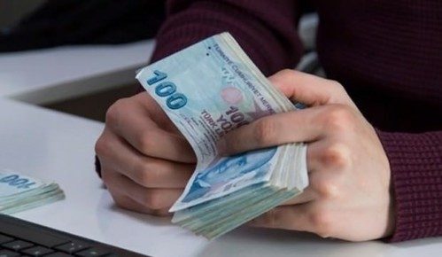 Ev kadınlarına emeklilik imkanı sağlayan kanun teklifi TBMM'ye sunuldu