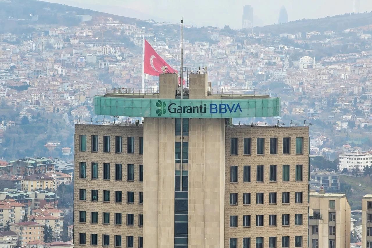 Garanti BBVA, yeşil dönüşüm finansmanı hedefini 3,5 trilyon TL'ye yükseltti