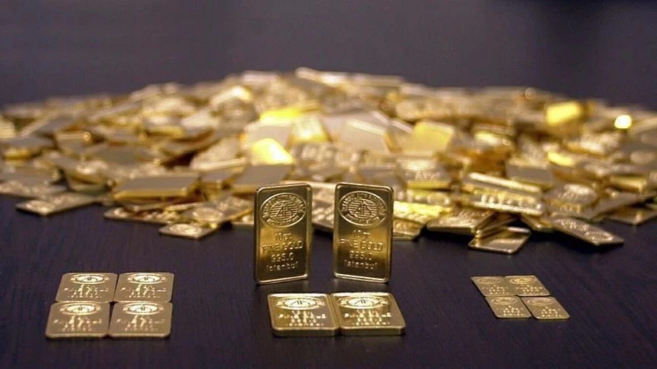 Gram altın 7 bin liraya yaklaşırken ons altın 4.530 doları gördü