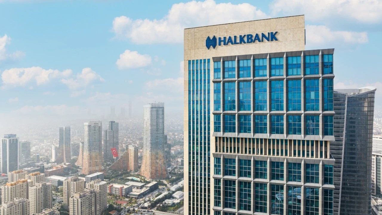 Halkbank, uluslararası piyasalardan 1,1 milyar dolar ilave kaynak sağladı
