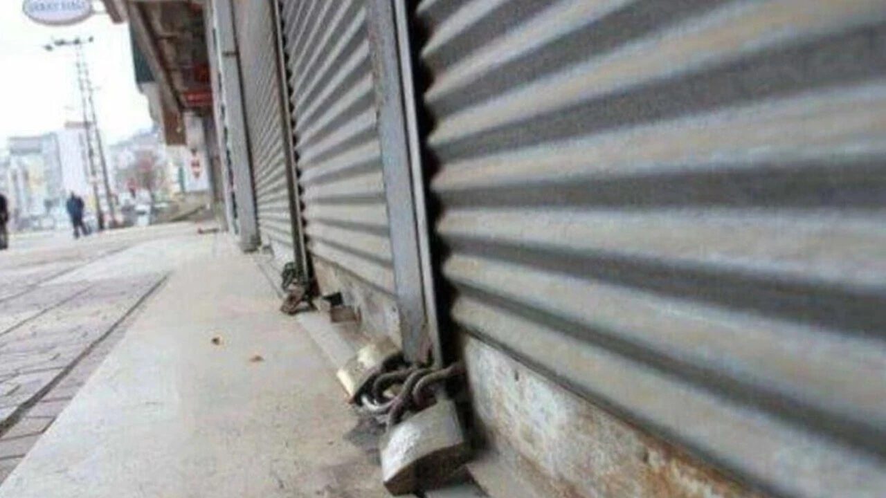Her gün yaklaşık 300 esnaf işyeri kapanıyor, 707 işyeri açılıyor
