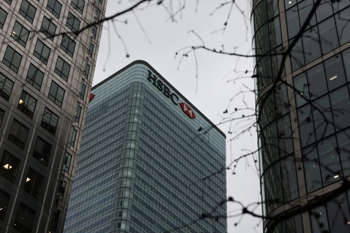HSBC, 1 milyar dolarlık hisse geri alım programı başlattı