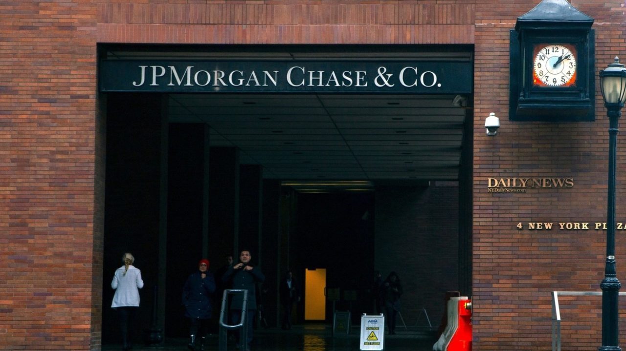 JPMorgan Chase, 1 trilyona en yakın banka