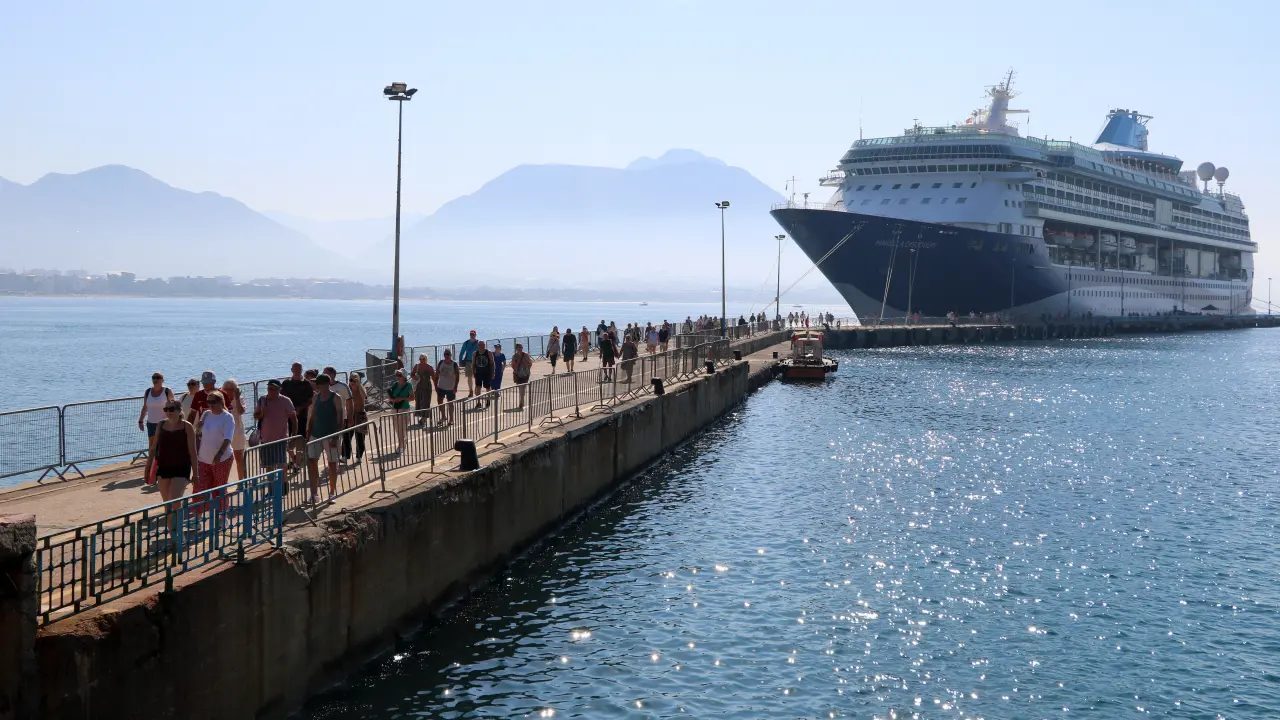 Kruvaziyer turizminde ocak-temmuzda 1 milyon 70 bin yolcuya ulaşıldı