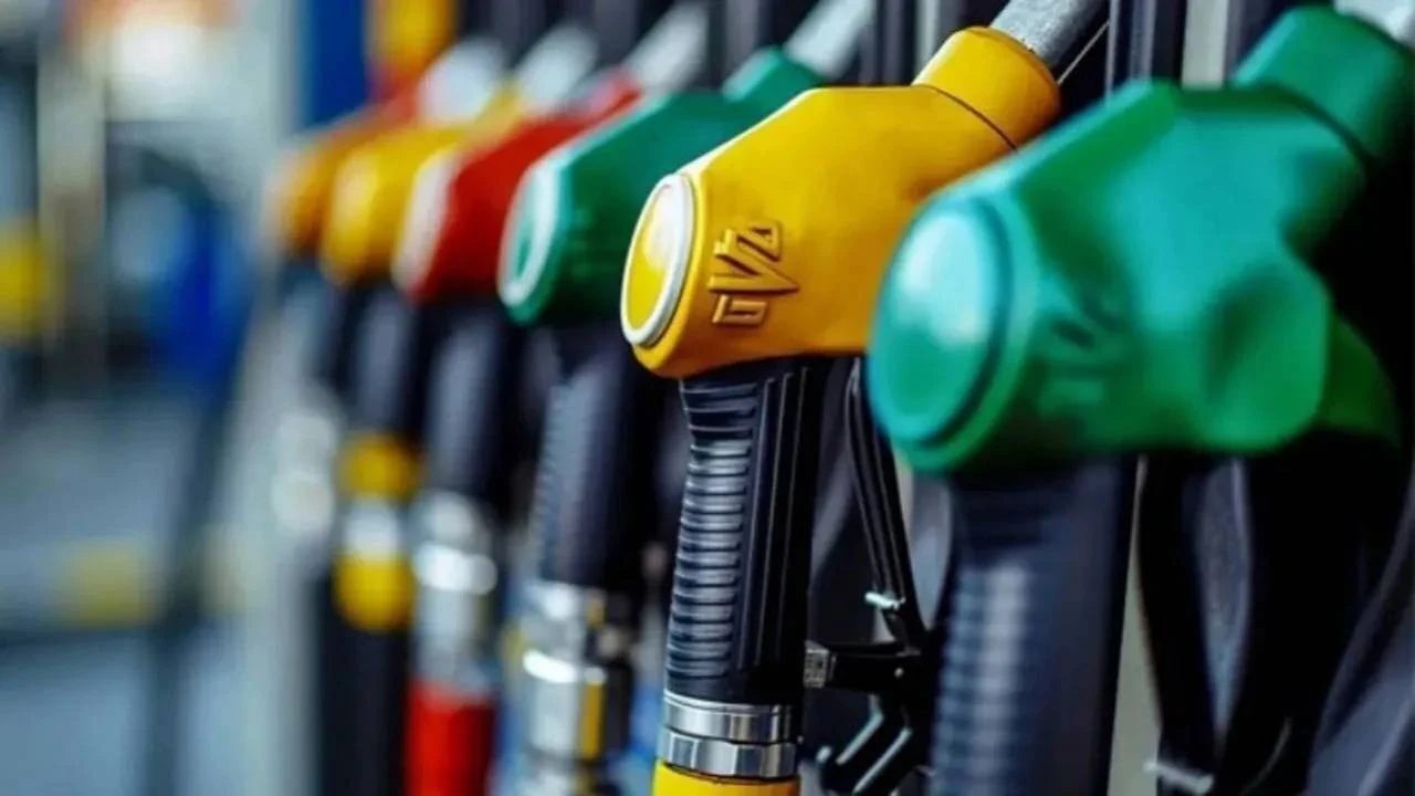 Motorin fiyatında 6,37 TL indirim bekleniyor
