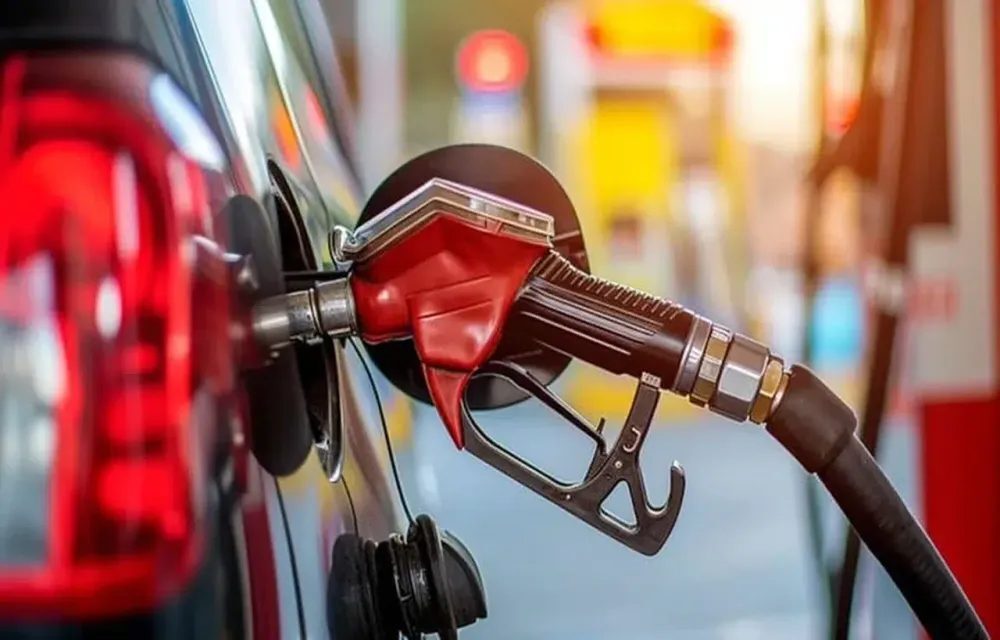 Motorin litre fiyatı 80 lirayı aştı, benzine de zam yapıldı