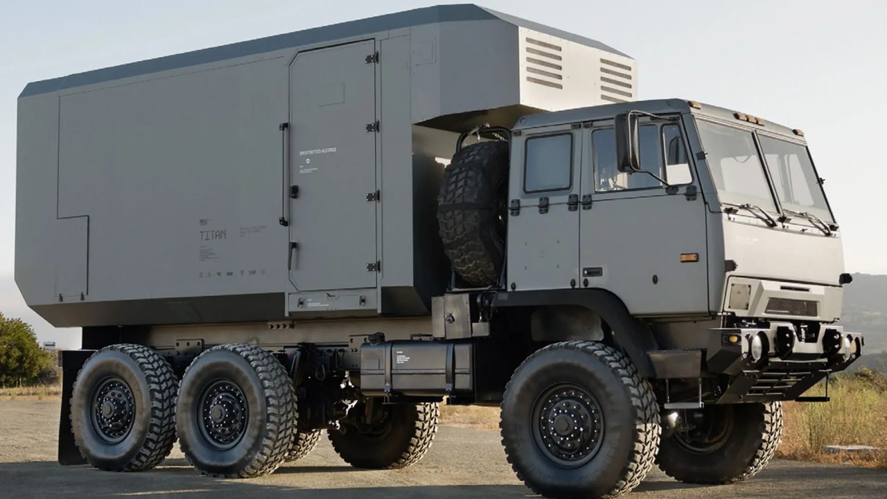 Palantir, savaş bölgeleri için mobil veri merkezleri kullanıma sundu