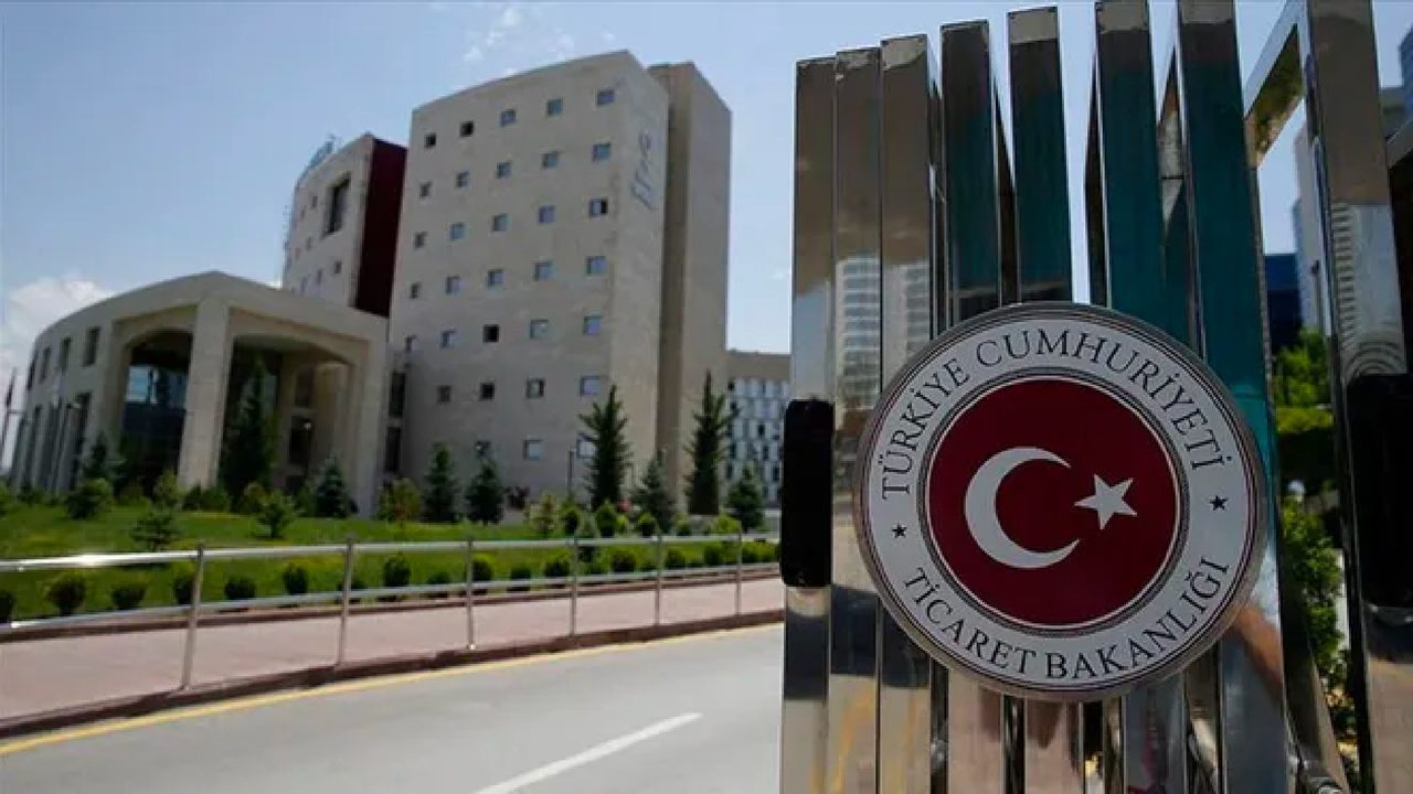 Ticaret Bakanlığı, boğulma riski taşıyan 4 bebek giyim ürününü toplattı