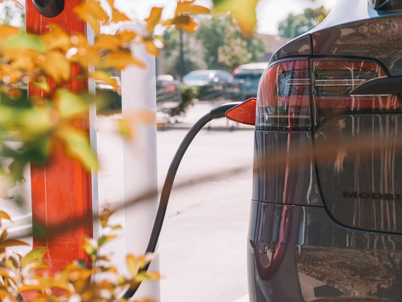 Elektrikli otomobiller için benzin motoru geliştirildi
