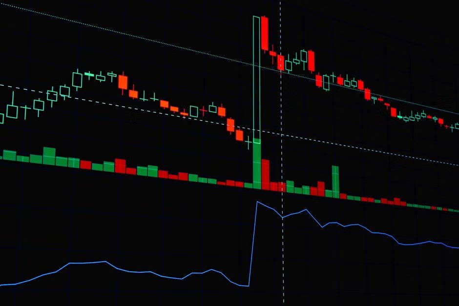 Nikkei 225, teknoloji hisselerindeki satışlarla %2,53 düştü
